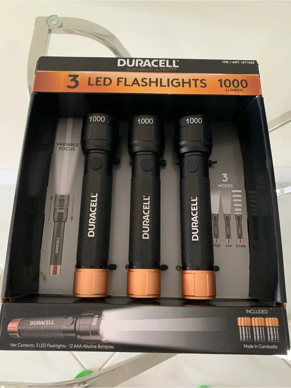 Duracell 3-Pack 1000 Lumen LED Flashlights  NIB batteries included